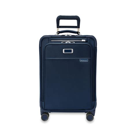 High-End Durable & Expandable Luggage | Briggs & Riley