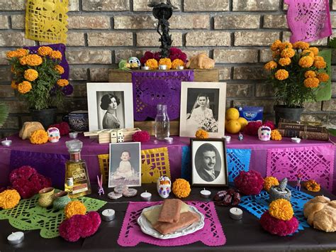 Altar De Muertos 3 Diy Halloween Halloween 2019 Halloween Decorations ...