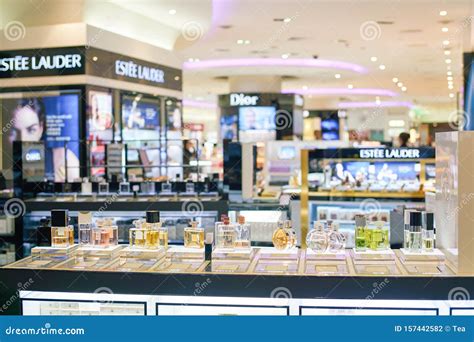 Duty Free editorial photography. Image of retail, indoor - 157442582