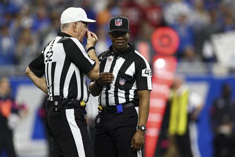 What's the average NFL referee salary, and are refs paid more for the ...