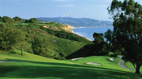 6 Famous Golf Courses in California