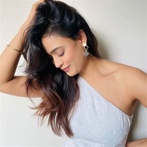 Shweta Tiwari Looks Hot And Sexy In These Photos From Her Instagram ...