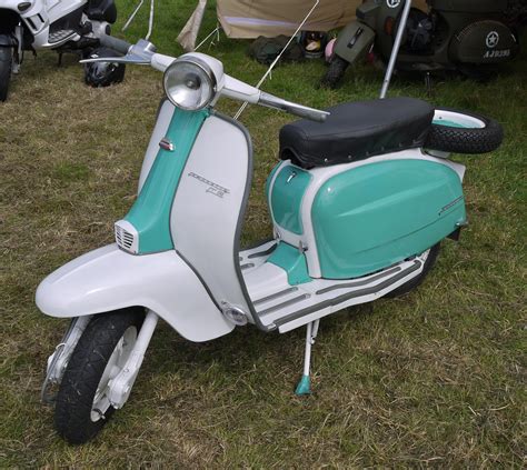 Lambretta_Li_150_Series_3_-_Flickr_-_mick_-_Lumix.jpg (immagine JPEG ...