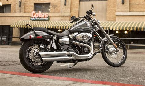 2014 - 2017 Harley Davidson Dyna Wide Glide Review - Top Speed