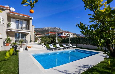 Villa Elysium - Beautiful House with heated swimming pool near the sea ...