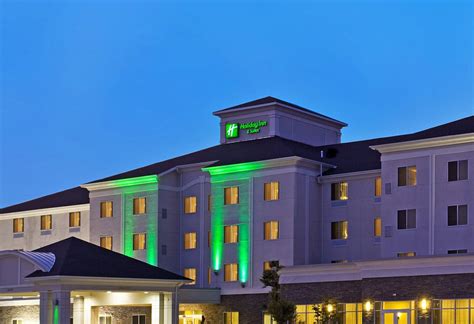 HOLIDAY INN HOTEL & SUITES BLOOMINGTON-AIRPORT $72 ($̶1̶2̶8̶) - Updated ...