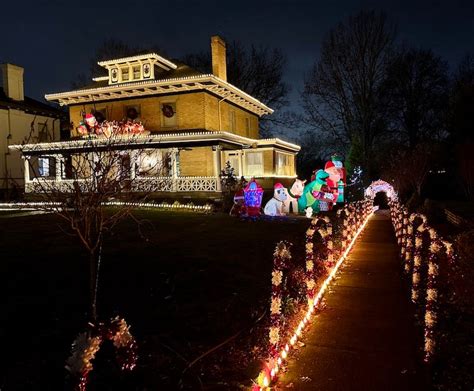 Find Christmas light displays in Cincinnati and Northern Kentucky using ...