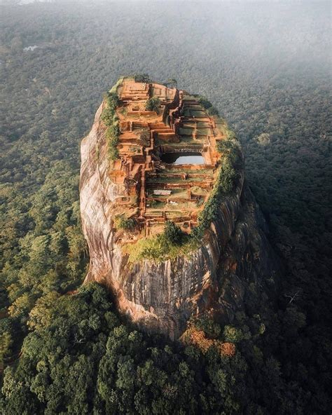 Lion rock - Sri Lanka : pics