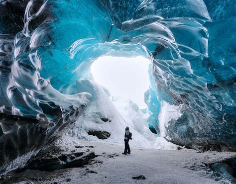 Frozen in Time: Photographer Shane Wheel captured this ice cave at the ...