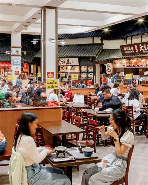 Mitsuwa Marketplace Food Court – Chicago Magazine