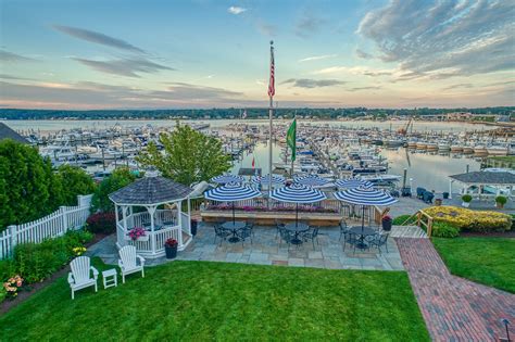 Boat Slips at Niantic Marina CT | The Inn at Harbor Hill Marina