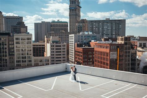 Detroit Yacht Club Wedding - Rosy & Shaun Photography