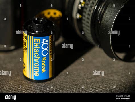 Kodak 35mm film 1940s hi-res stock photography and images - Alamy