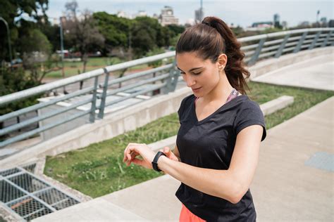 How the Xiaomi Mi Band Can Help You Achieve Your Fitness Goals ...