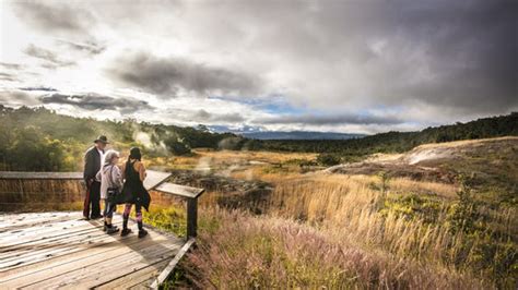 Explore Hawaii Volcanoes on the Elite Volcano Hike from Hilo