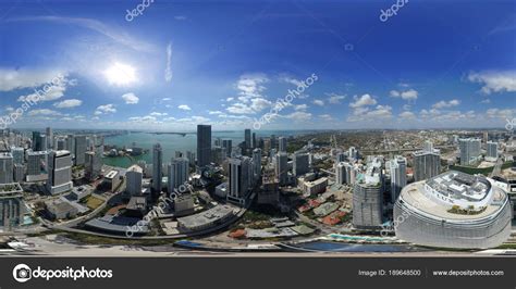 Panorama aéreo da cidade esférica 360 Miami Brickell City Heights a ...