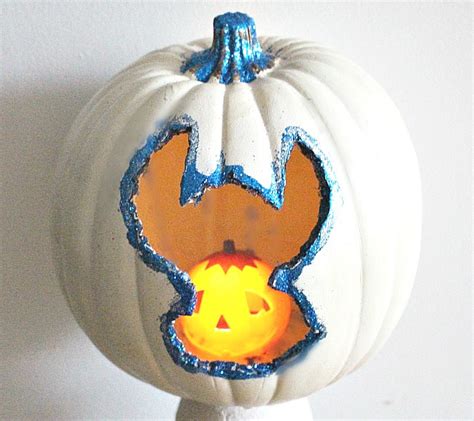 Make A Fun and Easy To Make Lilo & Stitch Pumpkin For Halloween