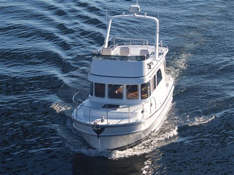 Sea Trial: Helmsman Trawlers 31 Sedan - PassageMaker