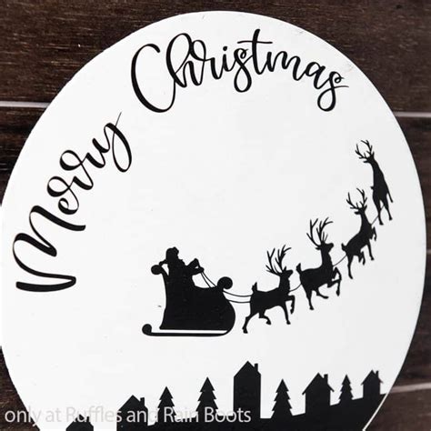 This Merry Christmas Wood Round Sign is a Quick Holiday Craft!