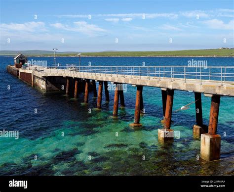 Westray and papa westray flight hi-res stock photography and images - Alamy