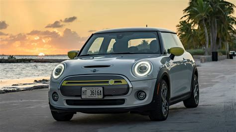 Test Drive: 2020 Mini Cooper Electric Review - CARFAX