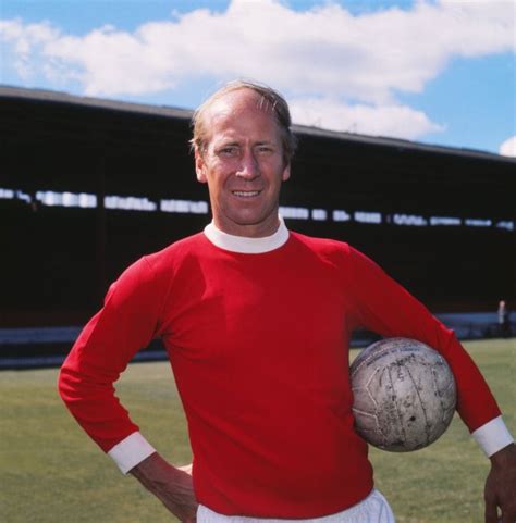 Sir Bobby Charlton dead: England World Cup and Man United legend dies ...