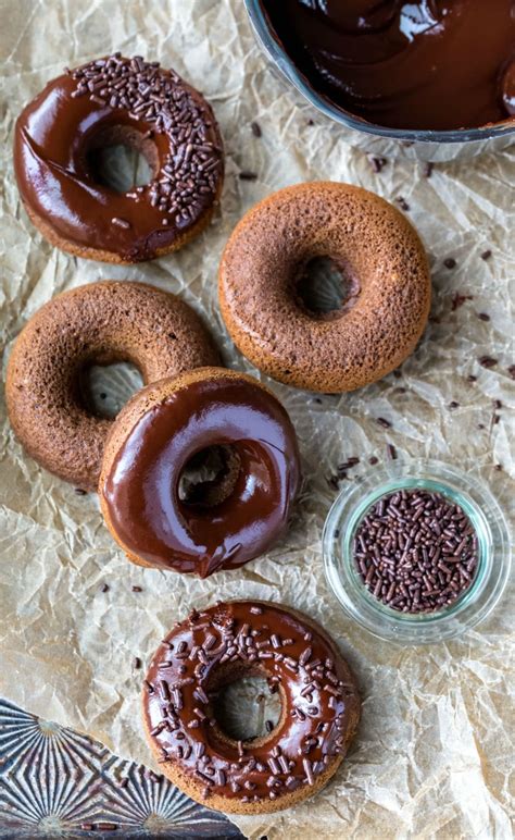 Baked Chocolate Donut Recipe - I Heart Eating