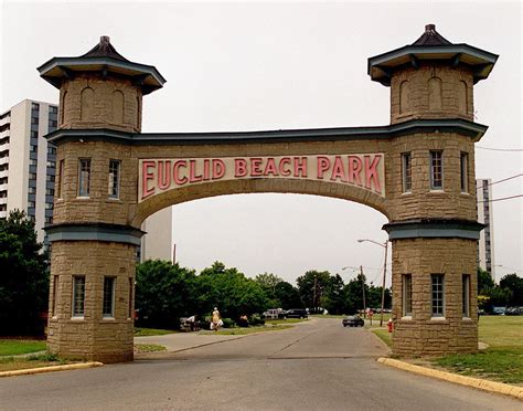 Body pulled from Lake Erie at Euclid Beach Park - cleveland.com