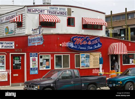 Mo's seafood restaurant in Old Town Florence Oregon Stock Photo - Alamy