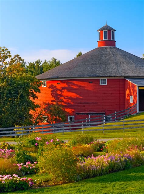 Round Barn — Jeff Schneiderman Photography