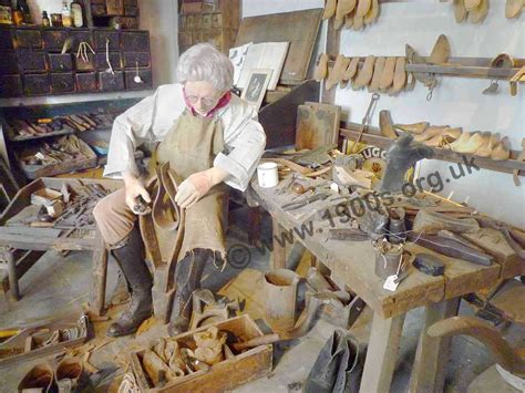 Life-size reconstruction of the workshop of a cobbler/shoe mender