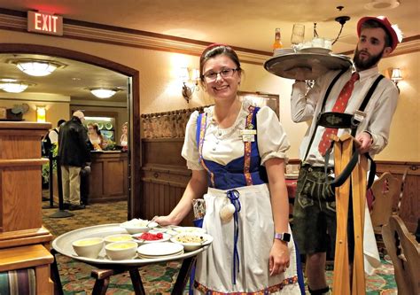 A GEEK DADDY: FRANKENMUTH BAVARIAN INN WEEKEND GETAWAY