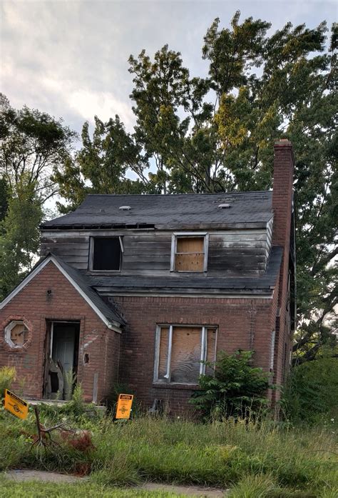 The Vicious Cycle of Detroit’s Burnt Houses — The Detroit Writing Room