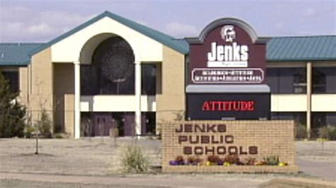 No threat after package found at Jenks HS