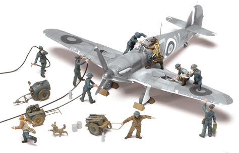 Airfix 1:48 Scale WWII RAF Ground Crew Model Kit : Amazon.co.uk: Toys ...