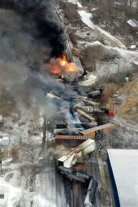 Ohio train derailment: Controlled burn of toxic chemicals went 'as ...