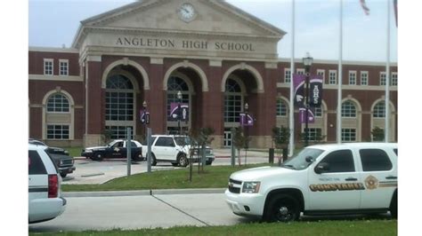 All-clear given at evacuated Angleton High School