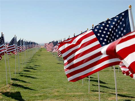 Crossroads Point | Patriot Day Flag Memorial Display and Photo Gallery