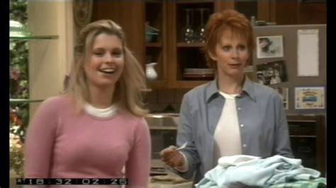 Reba (tv-series) Bloopers and outtakes - YouTube