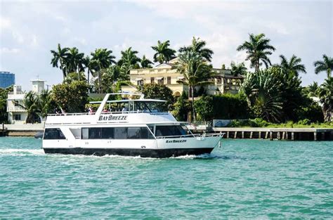 Miami Boat Cruise from Bayside Market - TripShock!