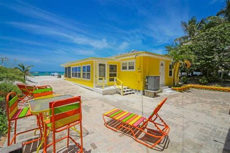 5 Beachfront Cottages You'll Adore | Best of Lists | AnnaMaria.com