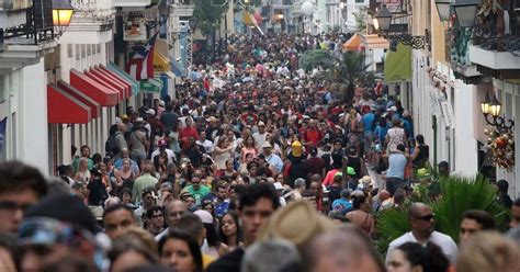 Fiestas de la Calle San Sebastián: The Most Vibrant and Colorful Local ...