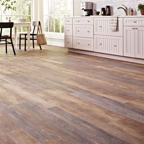 Vinyl Plank Flooring Cost & Installation Guide | EarlyExperts