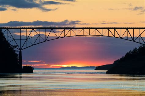 Photos: Crescent moon makes for stunning sunset at Deception Pass ...