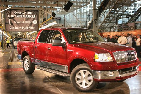 2022 Lincoln Pickup Trucks