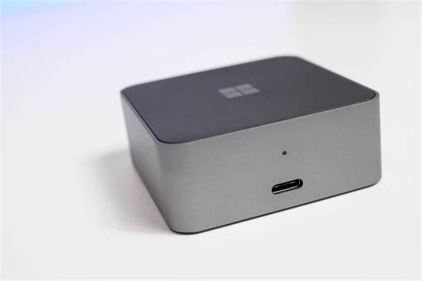 A closer look at the Lumia 950 and Continuum Display Dock | Windows Central