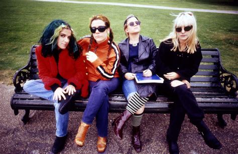 The Women Who Built Grunge - Longreads