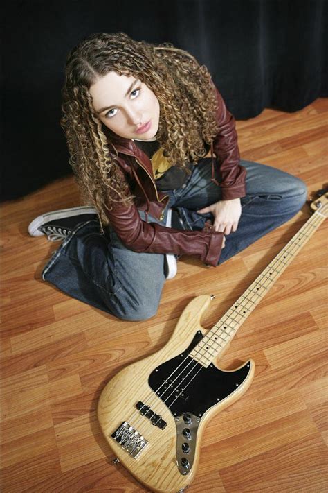 Tal Wilkenfeld | iHeart