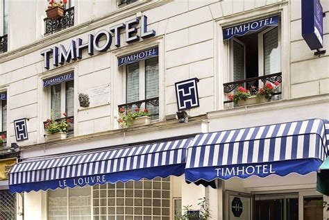 Budget Hotels Near the Louvre in Paris - France Travel Blog