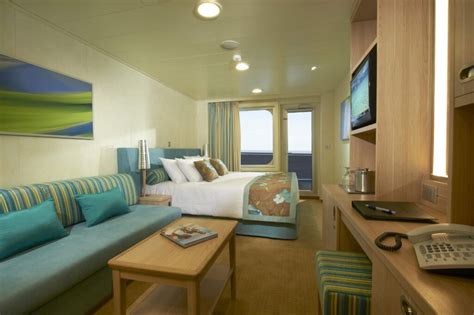 Sneak Peek: Carnival Breeze Staterooms